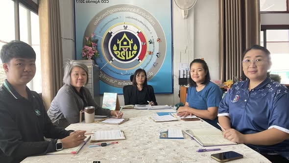 พช.ร้องกวาง ประชุมประจำเดือนเจ้าหน้าที่พัฒนาชุมชนอำเภอร้องกวาง